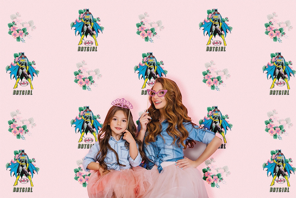 MURALI SA SUPERHEROJIMA - Dezen